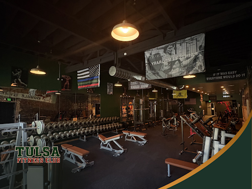 Powerlifting Gym in Tulsa: Racks, Bars, and Plates to Look For.
